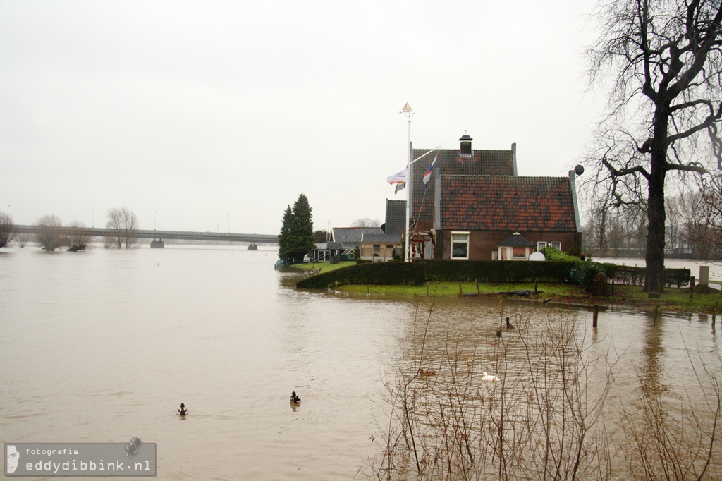 2011-01-14 Hoog water, Deventer 017 (1)